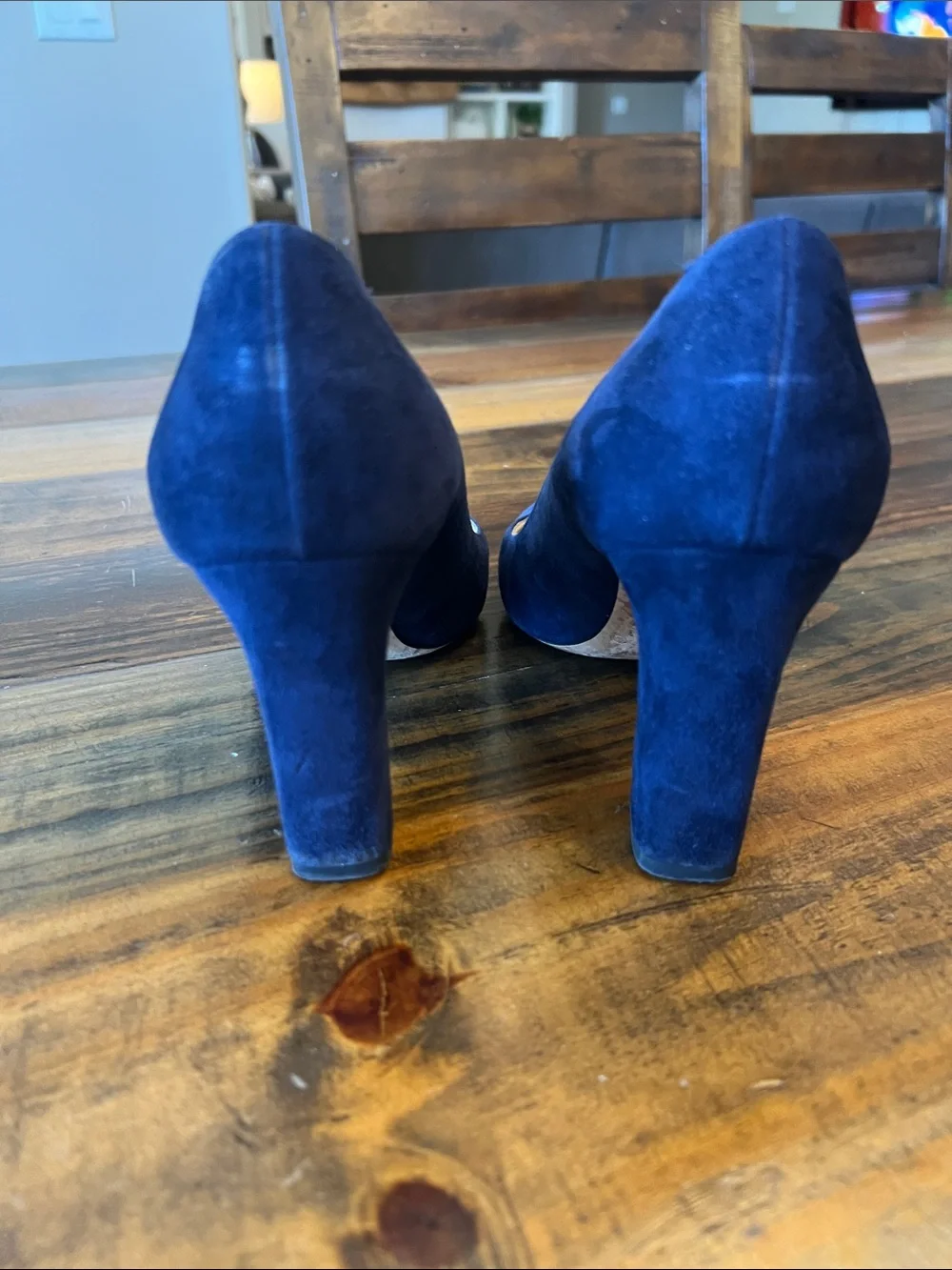 Jimmy Choo Navy Suede Classic Pump